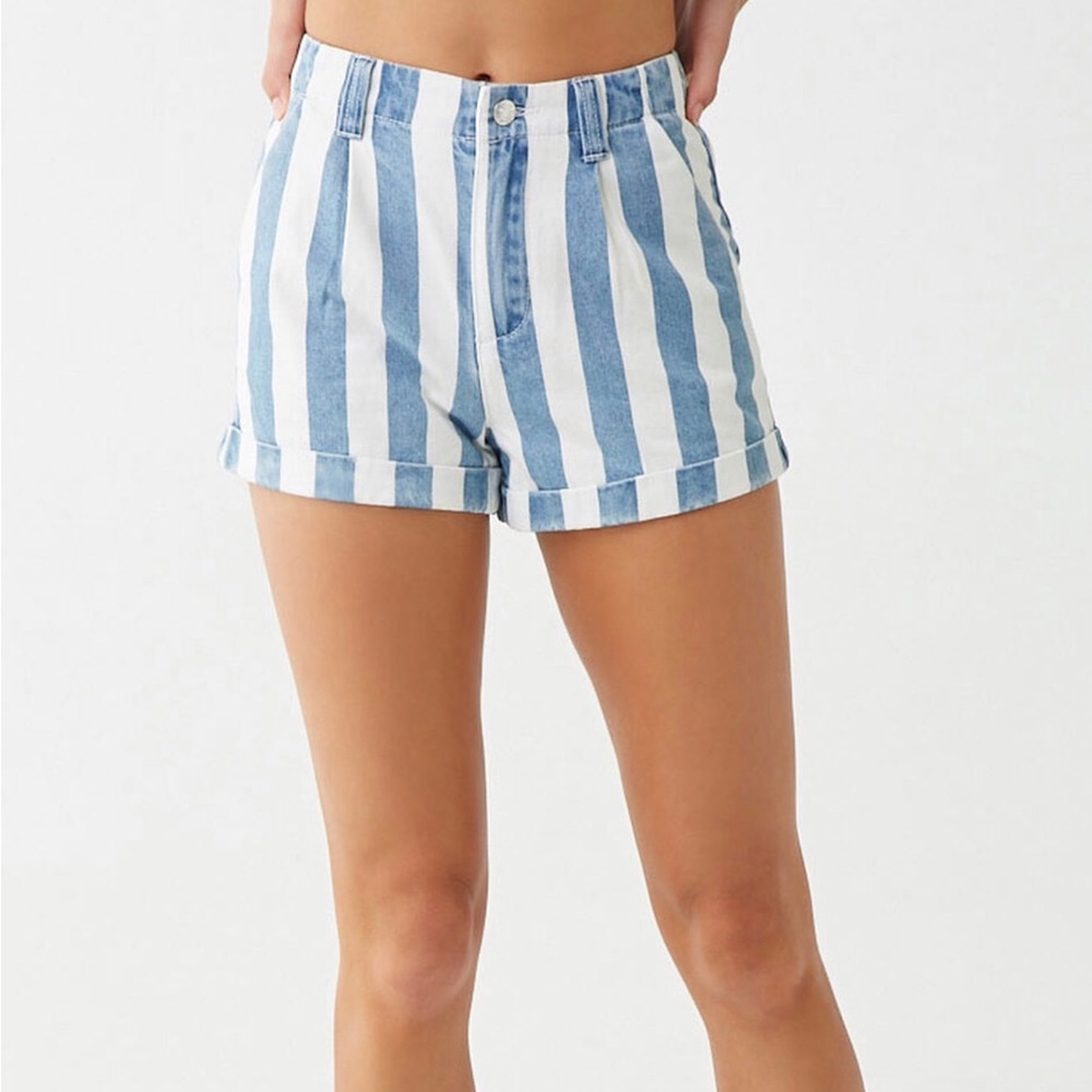 Forever 21 Striped Denim Shorts size 28